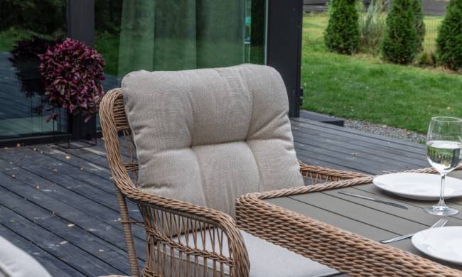 Обеденный комплект ALBERT из искусственного ротанга