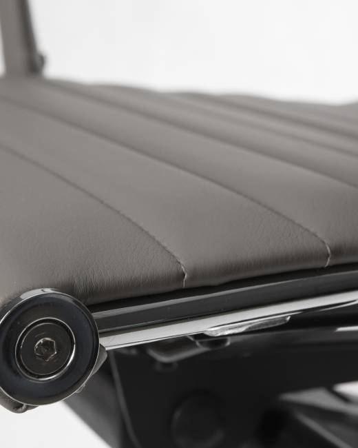 Офисное кресло для руководителей DOBRIN CLARK, серый