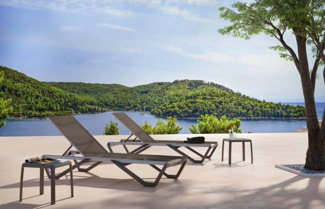 Шезлонг-лежак металлический Wave антрацит, белый 1910х715х300 мм