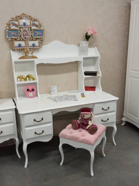 Стол письменный двухтумбовый Малонн Ави Белый