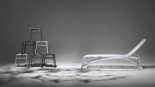 Столик пластиковый для лежака Pop кофе 440х395х385 мм