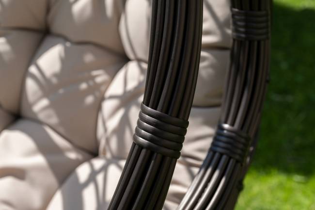 "Венеция" подвесное кресло-кокон из искусственного ротанга, цвет бронзовый с бежевой подушкой "Венеция" подвесное кресло-кокон из искусственного ротанга, цвет бронзовый с бежевой подушкой